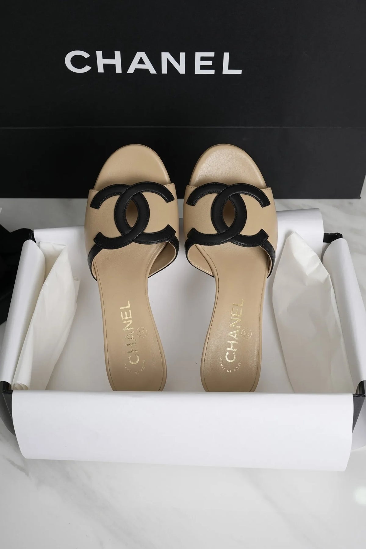 Chanel 26S Panda Apricot Kitten Heels 298594