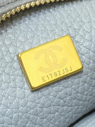 Chanel 26S Star Style Baguette Bag Grained Leather 950587