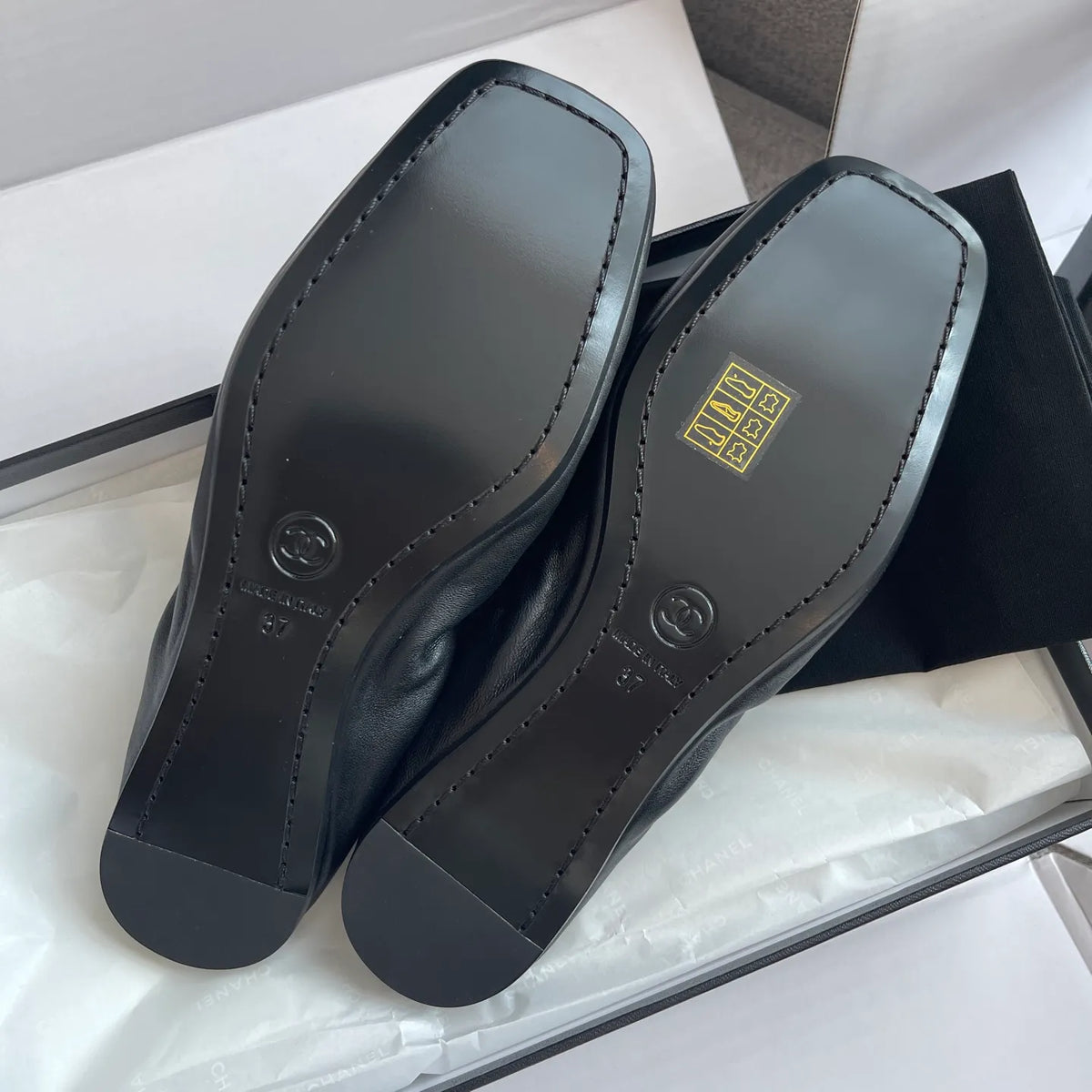 Chanel 26SS Women's Pleated Leather Ballet Flats