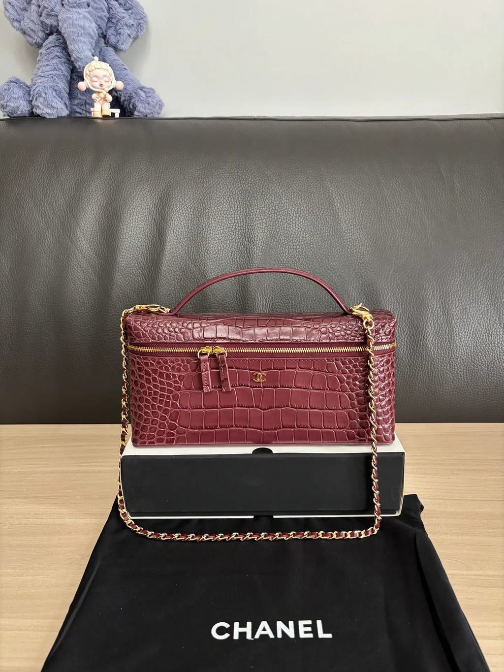 Chanel 5438 Maroon 700