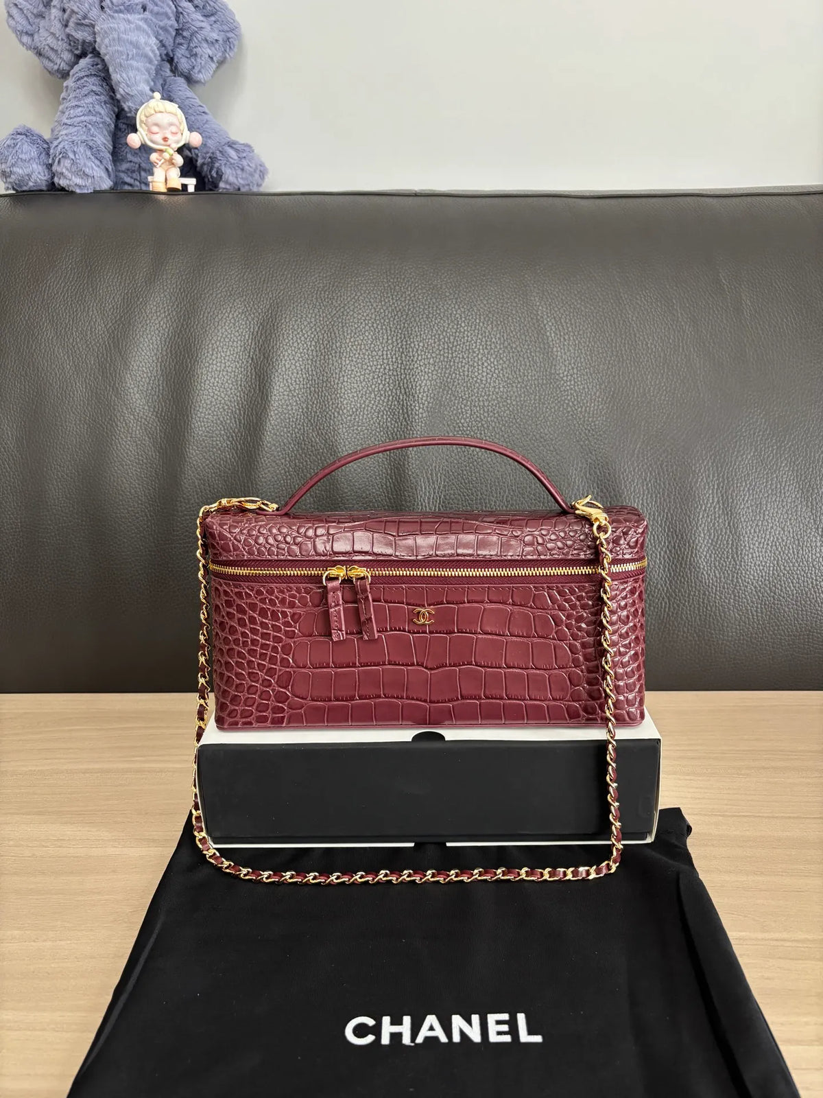 Chanel 5438 Maroon 700