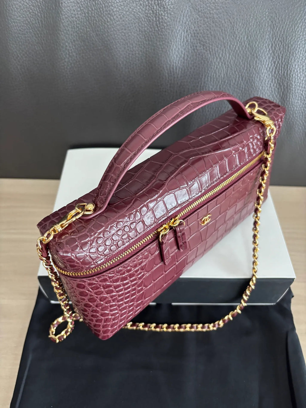 Chanel 5438 Maroon 700