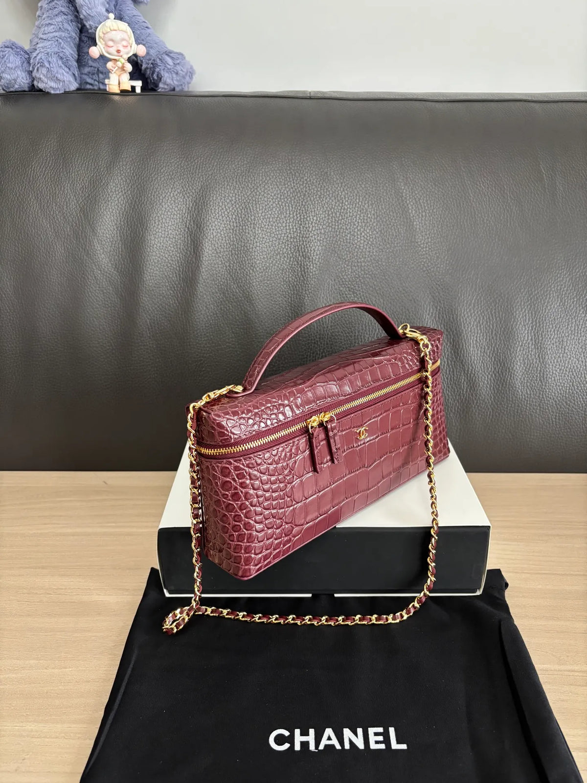 Chanel 5438 Maroon 700