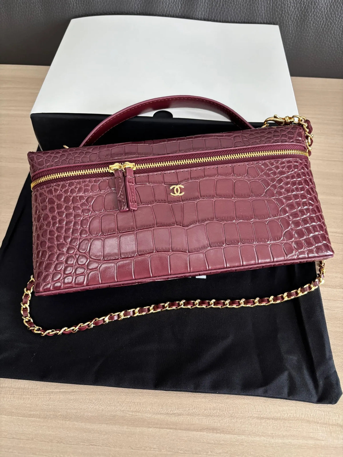 Chanel 5438 Maroon 700