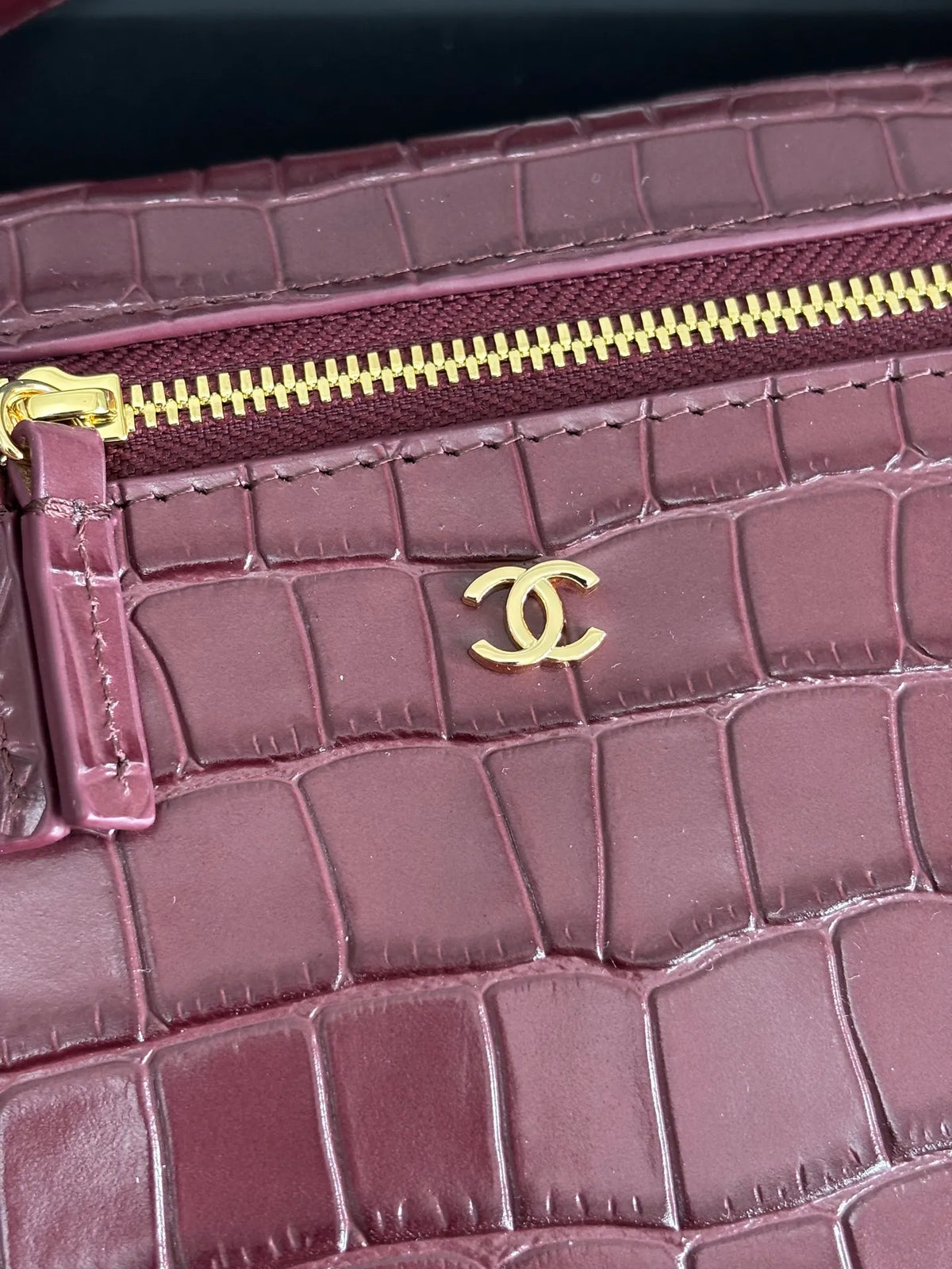 Chanel 5438 Maroon 700