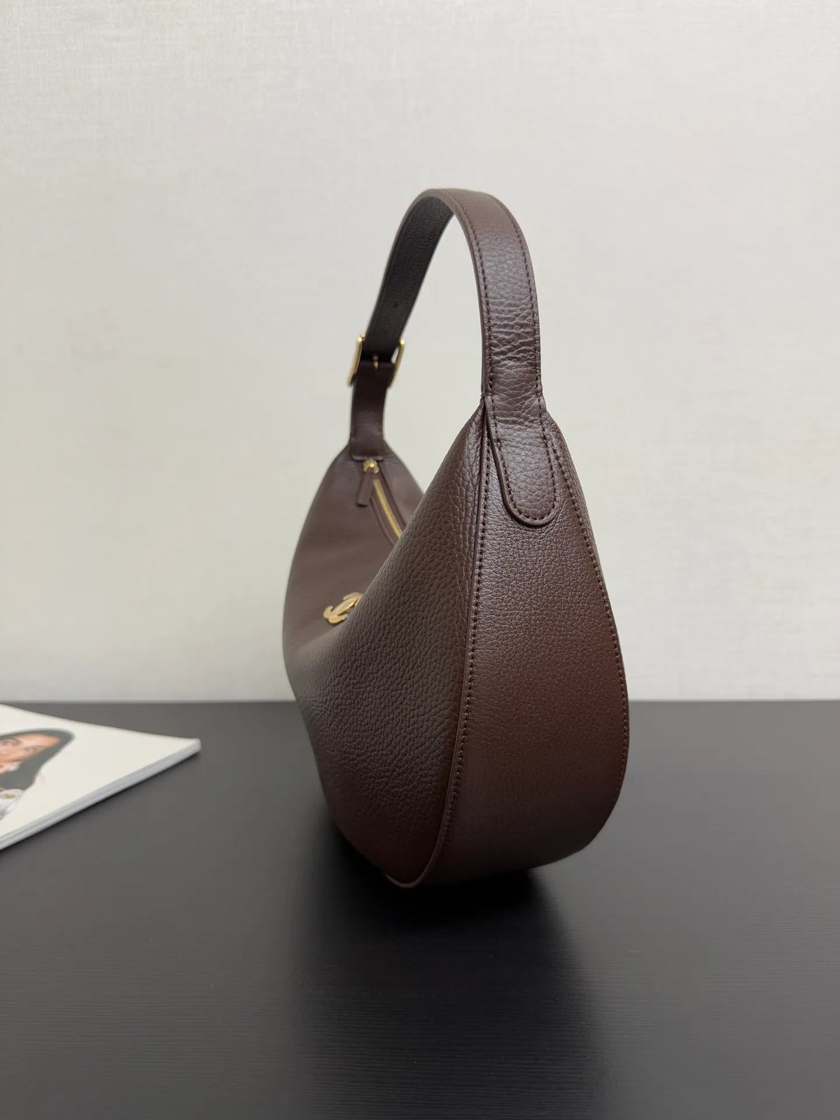CHANEL 6B Hobo Bag
