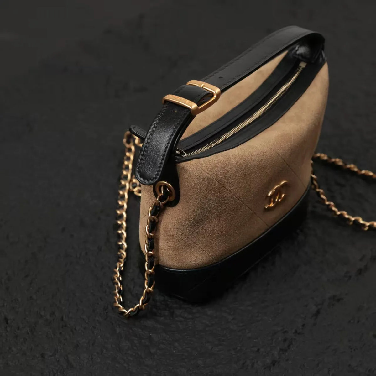 CHANEL Bag 198840