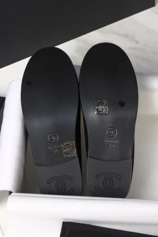 Chanel Black Plush Loafers 305030