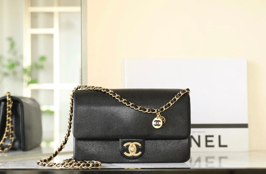 Chanel Caviar Pendant Flap Bag Calfskin Leather R-861