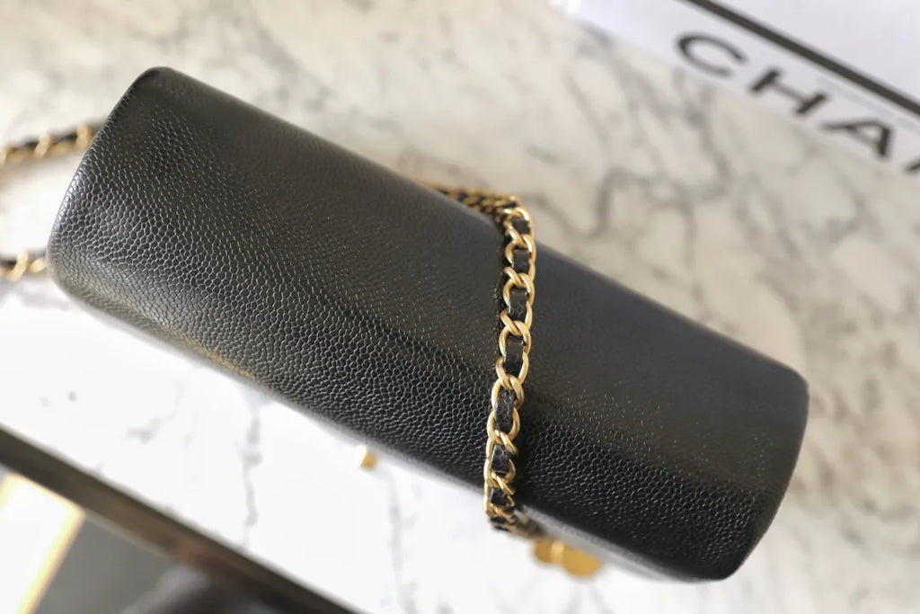 Chanel Caviar Pendant Flap Bag Calfskin Leather R-861