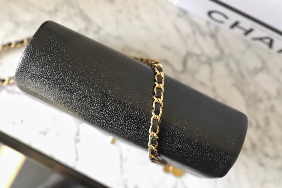 Chanel Caviar Pendant Flap Bag Calfskin Leather R-861