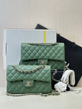 CHANEL Classic Flap Bag