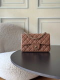 CHANEL Classic Flap Bag