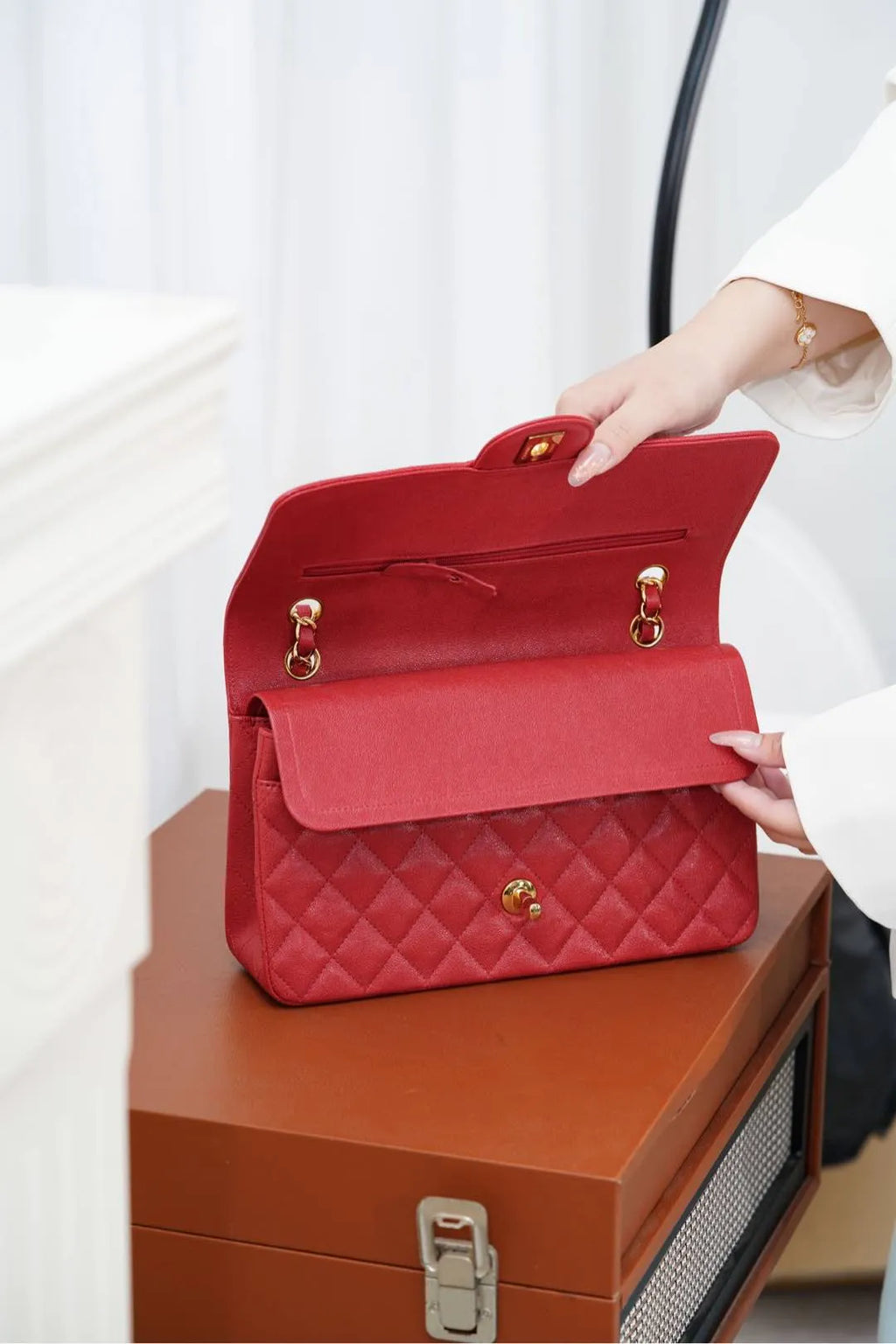CHANEL Classic Flap Bag