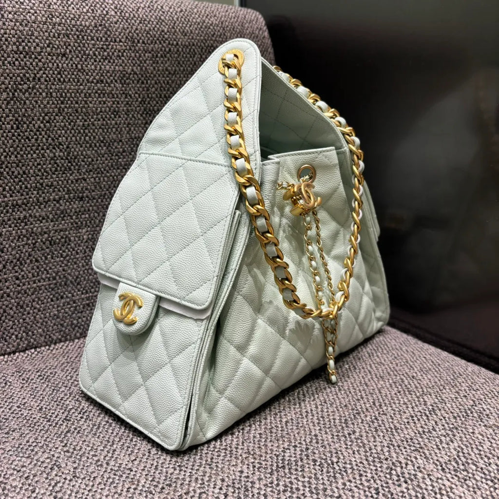 Ch@nel Runway Hippie Chain Closure Hobo Bag 139900