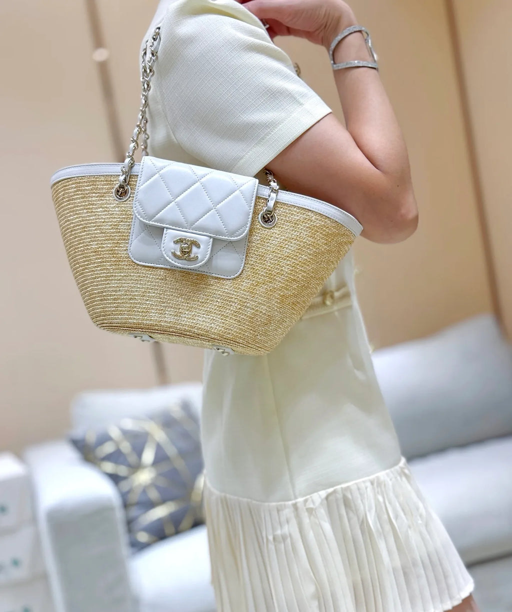 CHANEL Small Shopping Bag AS5951