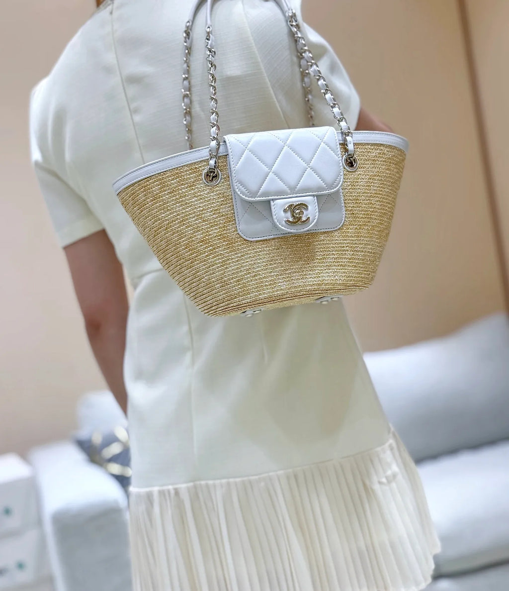 CHANEL Small Shopping Bag AS5951