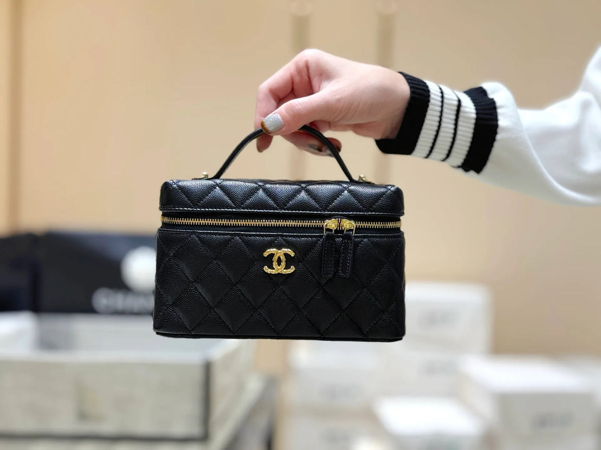 CHANEL Vanity Case AP5020