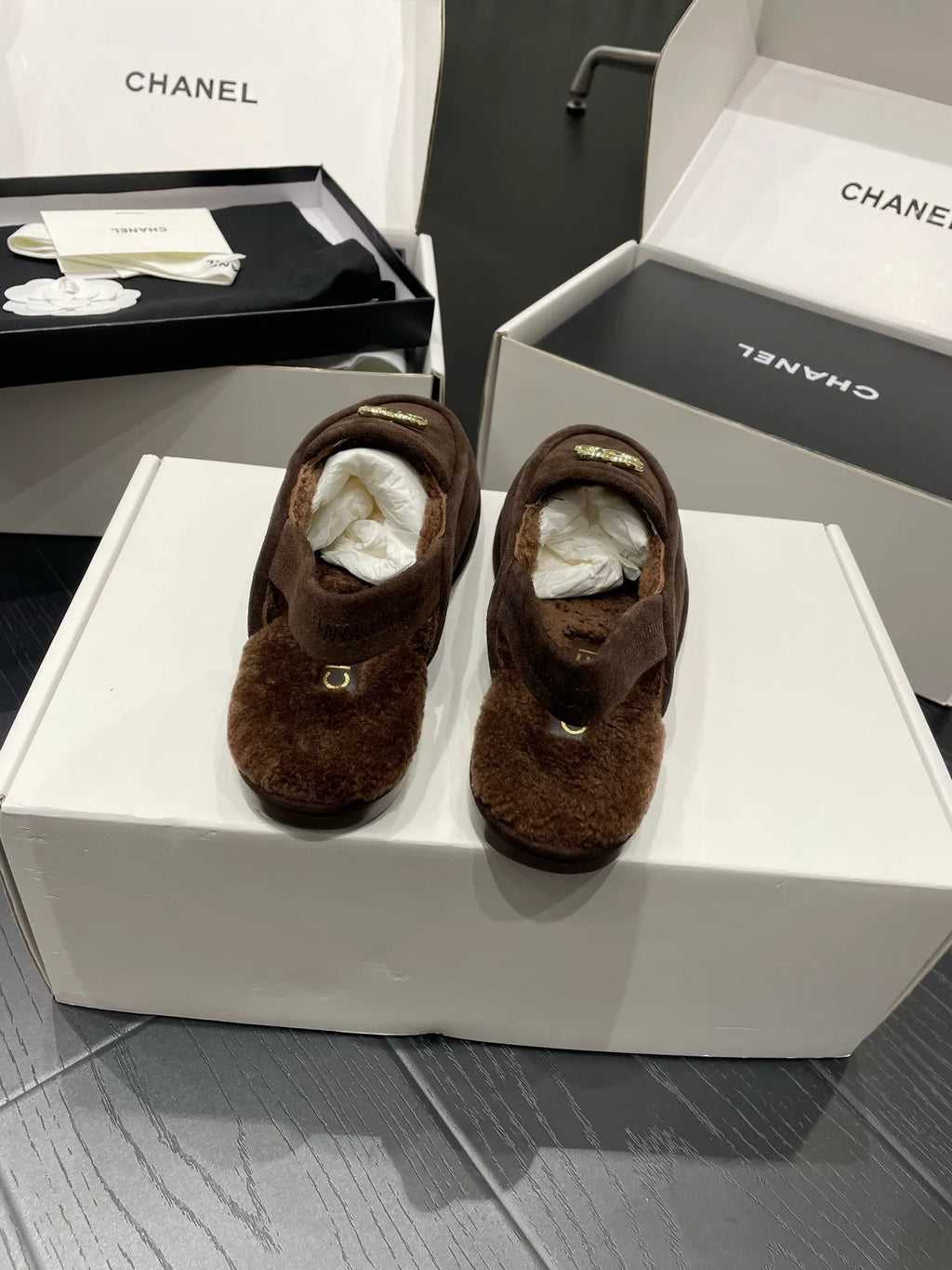 Chanel Women's 25A Teddy Loafer Mules Shearling 340625