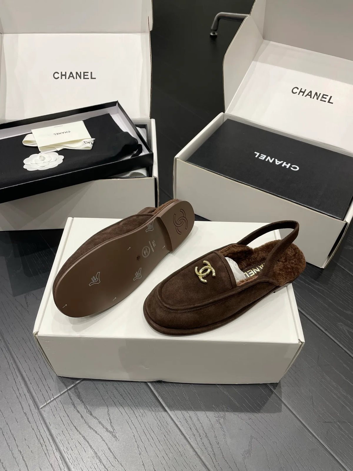 Chanel Women's 25A Teddy Loafer Mules Shearling 340625