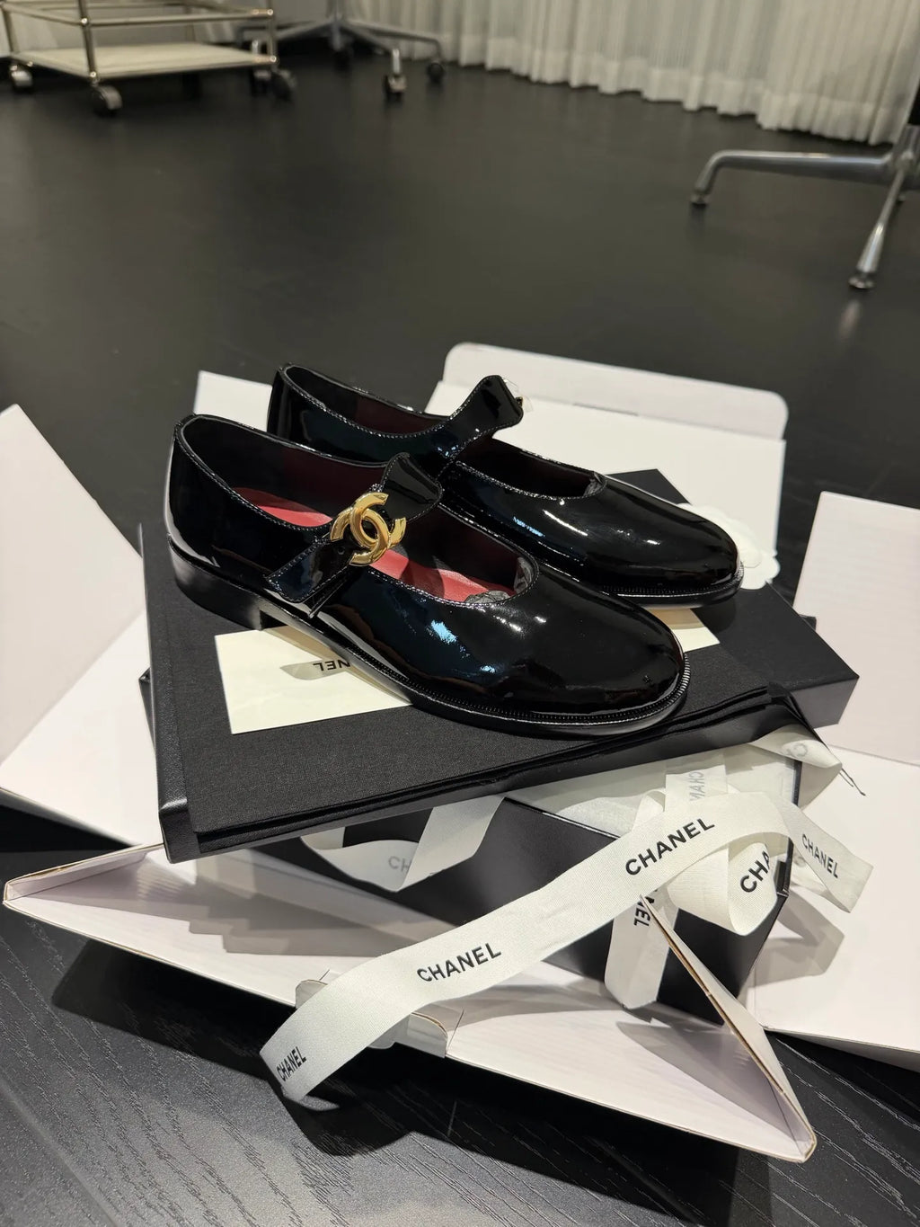 Chanel Women's 26B Mary Jane Loafers Patent Leather 340606