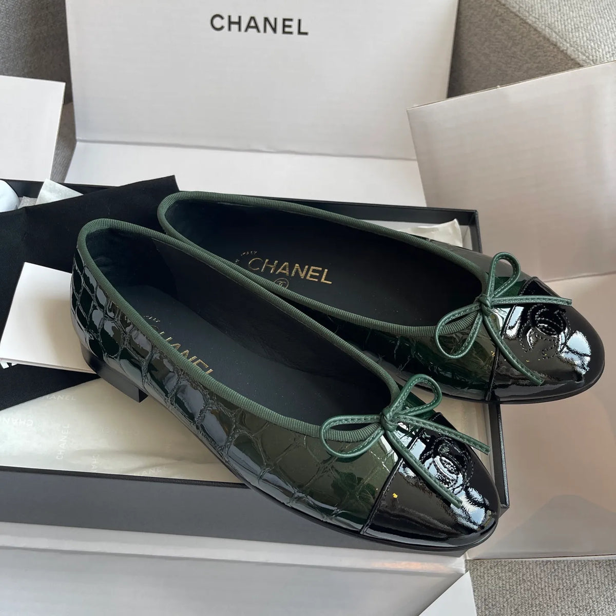 Chanel Women's 26SS Ballet Flats Cowhide Leather 329071