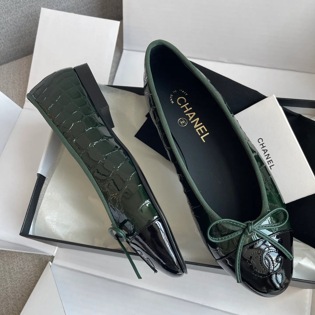 Chanel Women's 26SS Ballet Flats Cowhide Leather 329071