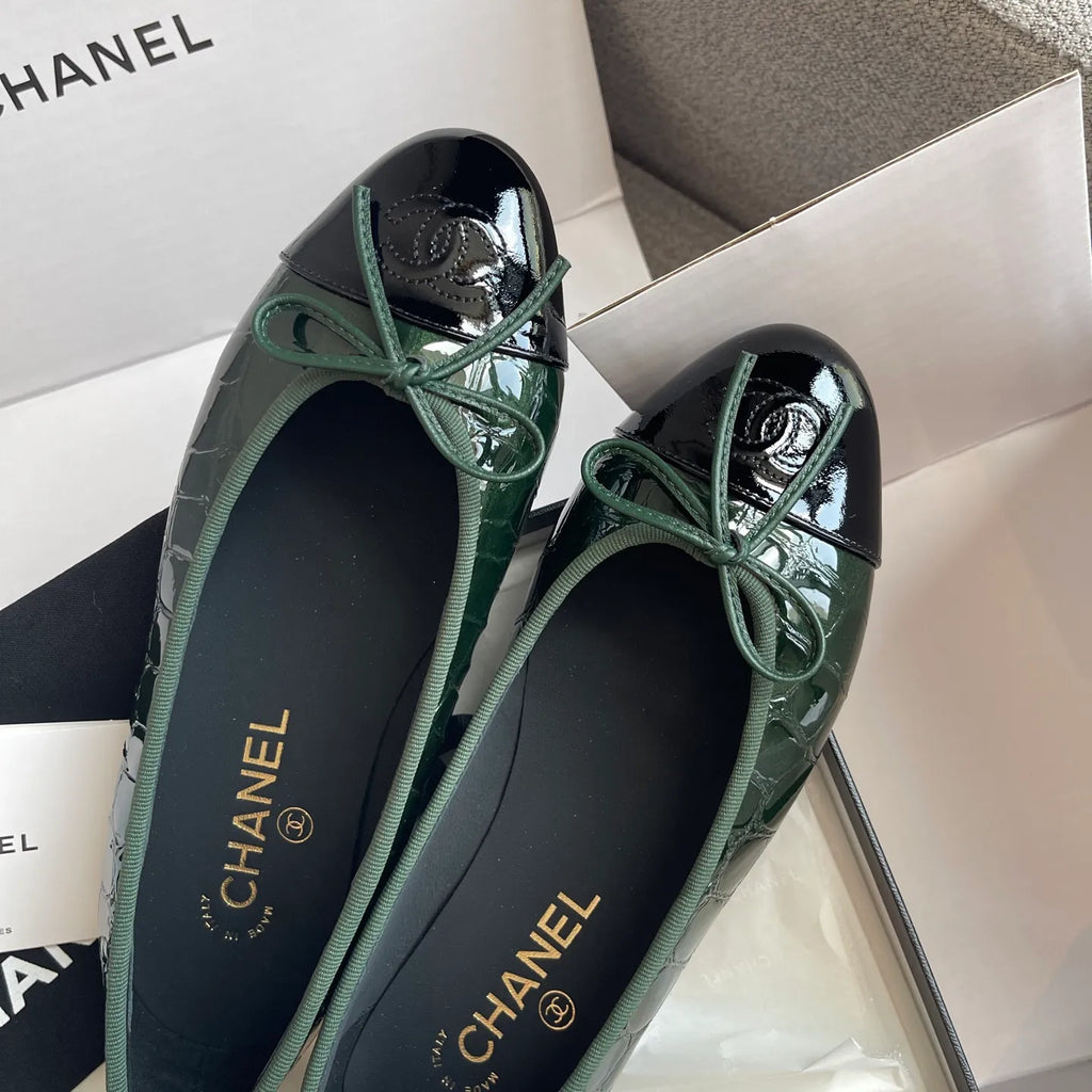 Chanel Women's 26SS Ballet Flats Cowhide Leather 329071