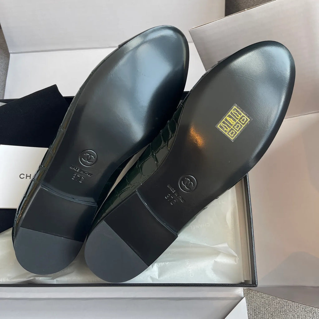 Chanel Women's 26SS Ballet Flats Cowhide Leather 329071