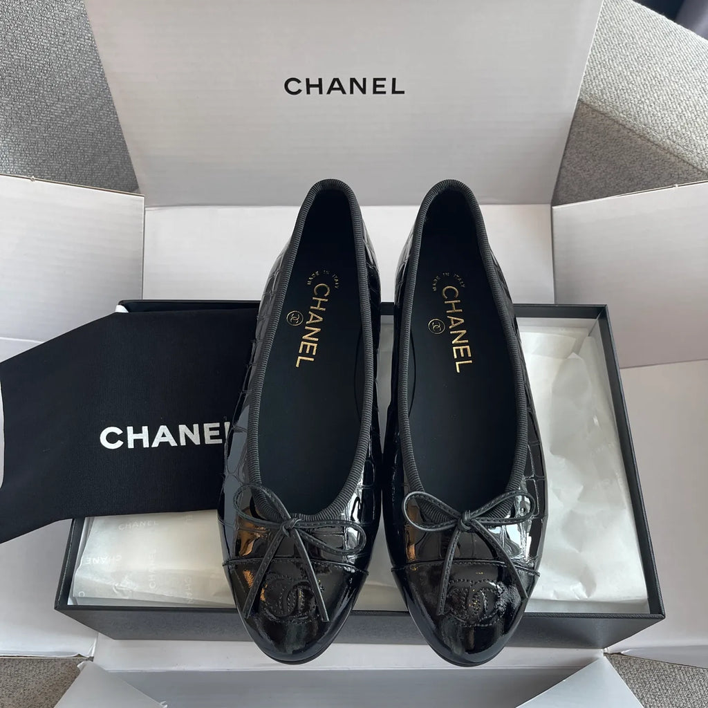 Chanel Women's Ballet Flats Crocodile-Embossed Leather 327233