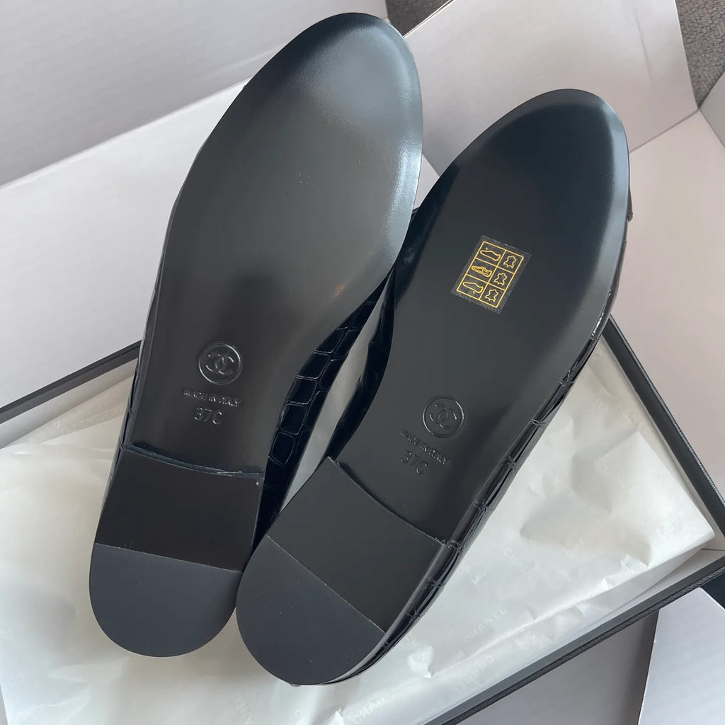 Chanel Women's Ballet Flats Crocodile-Embossed Leather 327233