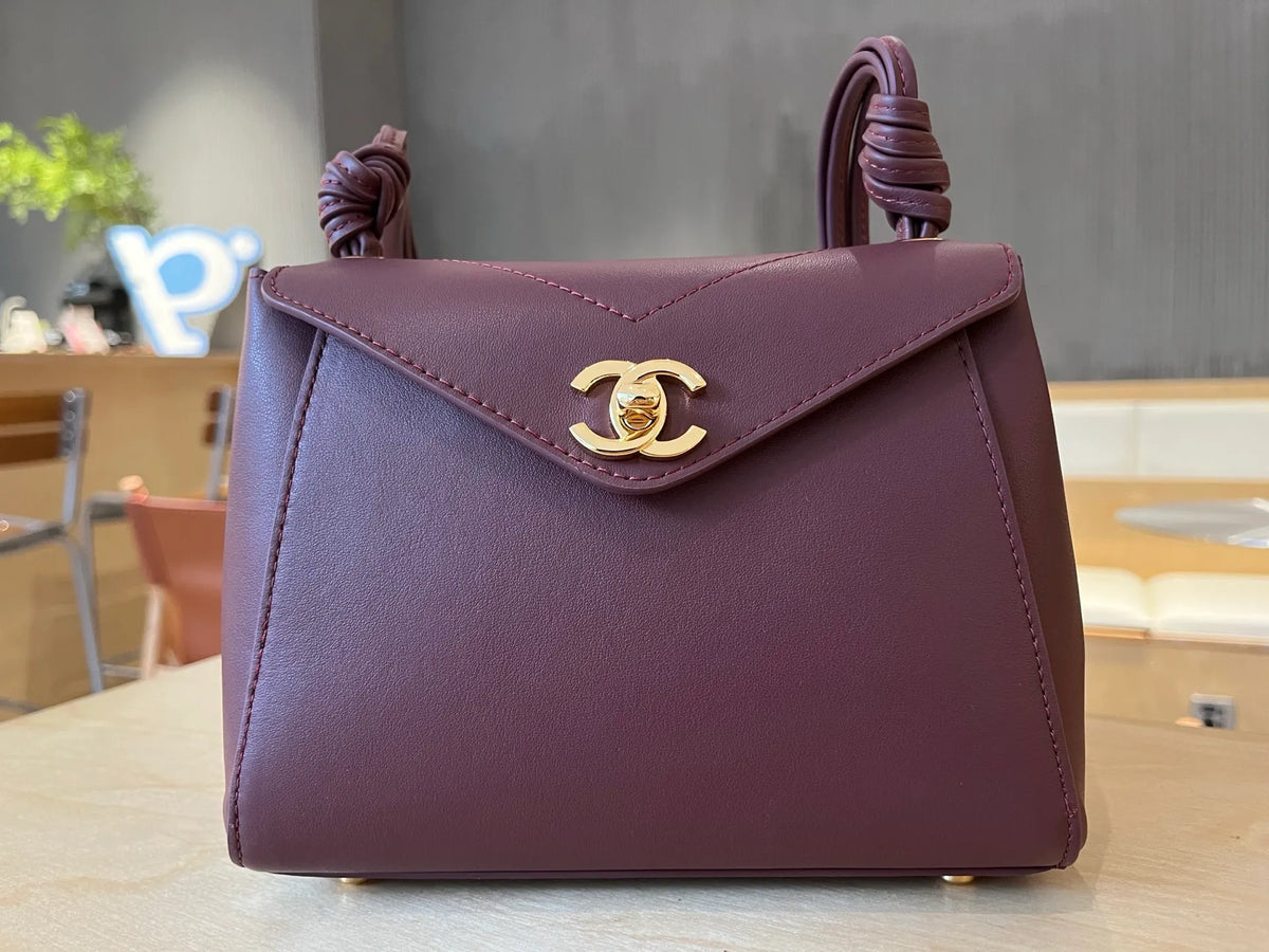 Chanel Women's Calfskin Leather Envelope Flap Bag AS6223 26A