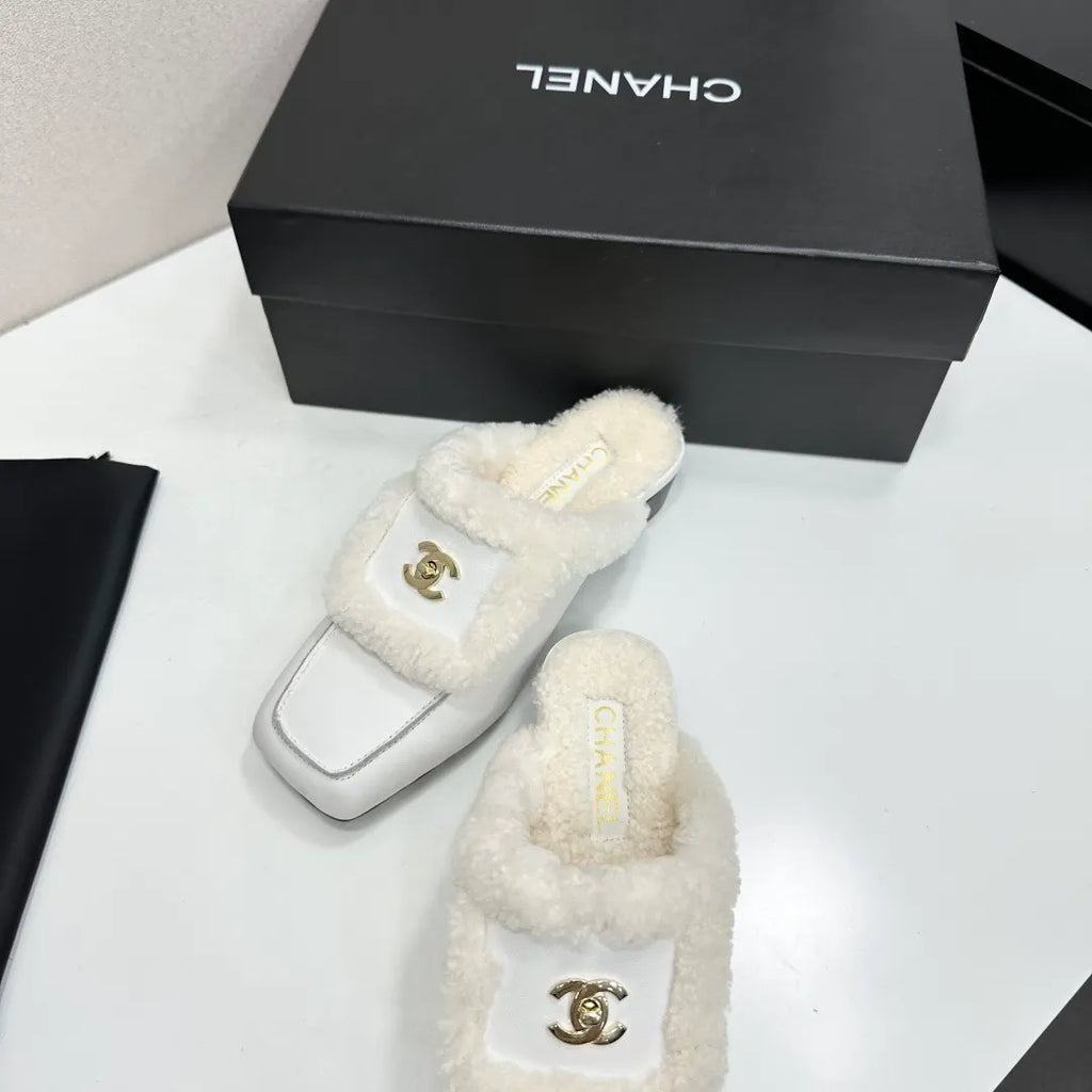 Chanel Women's Flats Cowhide Wool Lining Leather Sole