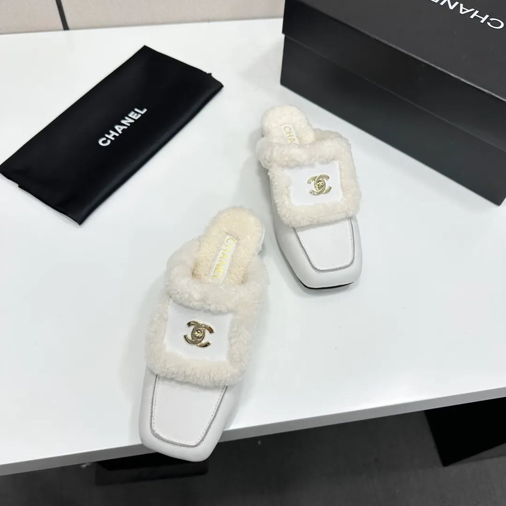 Chanel Women's Flats Cowhide Wool Lining Leather Sole