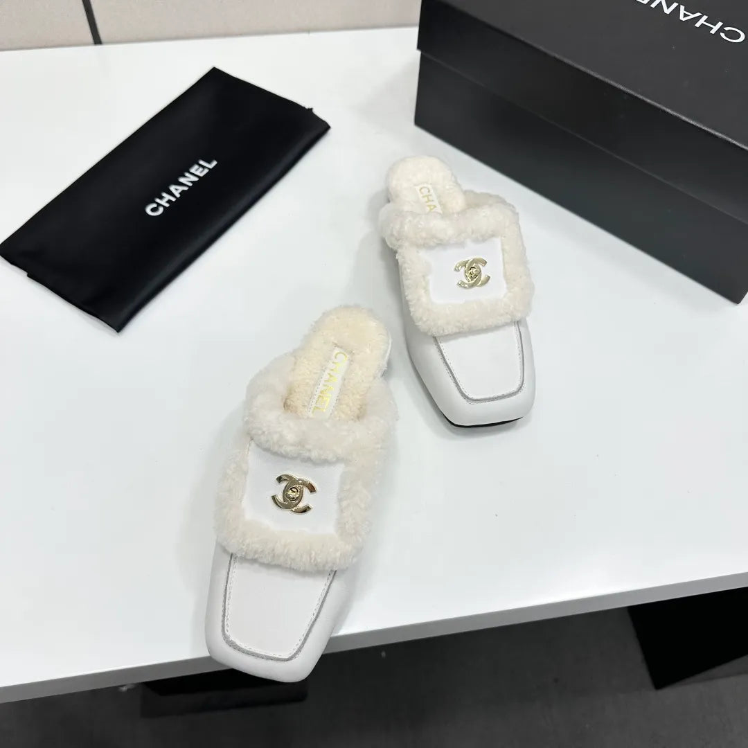 Chanel Women's Flats Cowhide Wool Lining Leather Sole