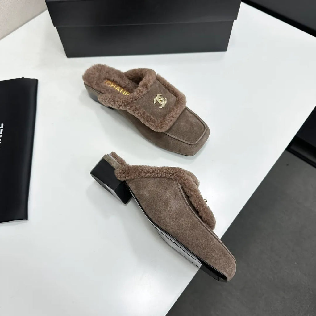 Chanel Women's Loafers Cowhide Wool Lining Leather Sole 2026