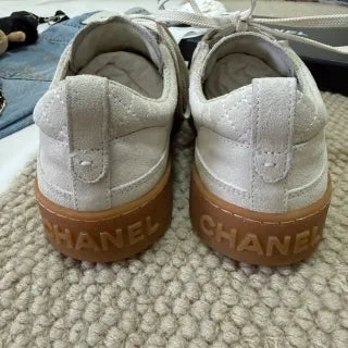 Chanel Women's Quilted Gum Sole Casual Sneakers Cow Suede 385311