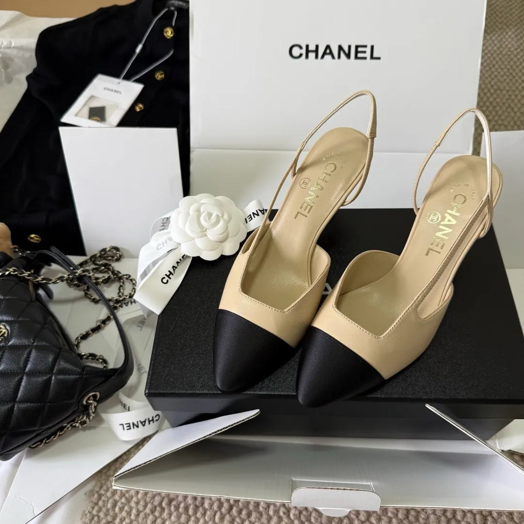 Chanel Women's Two-Tone Pointed-Toe Slingback Heels Lambskin 385283