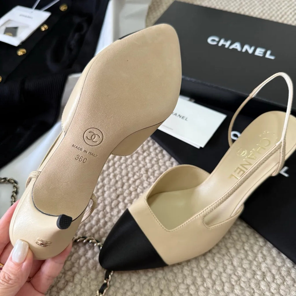Chanel Women's Two-Tone Pointed-Toe Slingback Heels Lambskin 385283