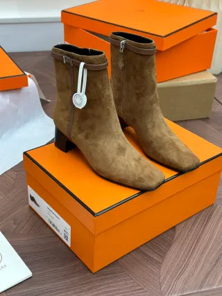 Chunky Heel Square Toe Boots 255388
