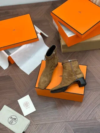 Chunky Heel Square Toe Boots 255388