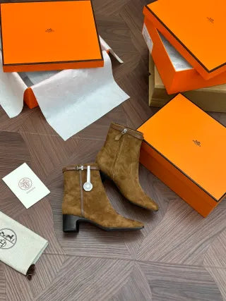 Chunky Heel Square Toe Boots 255388