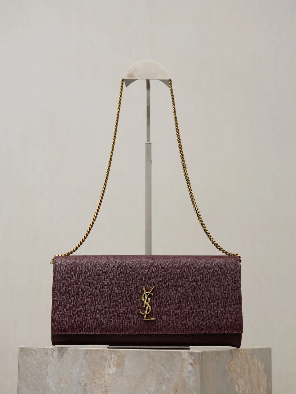 Classic Kate Caviar Leather 10.6 in Clutch Bag 306079-1