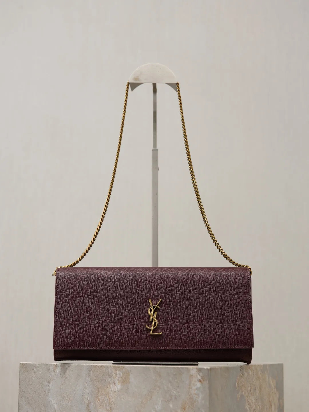 Classic Kate Caviar Leather 10.6 in Clutch Bag 306079-1