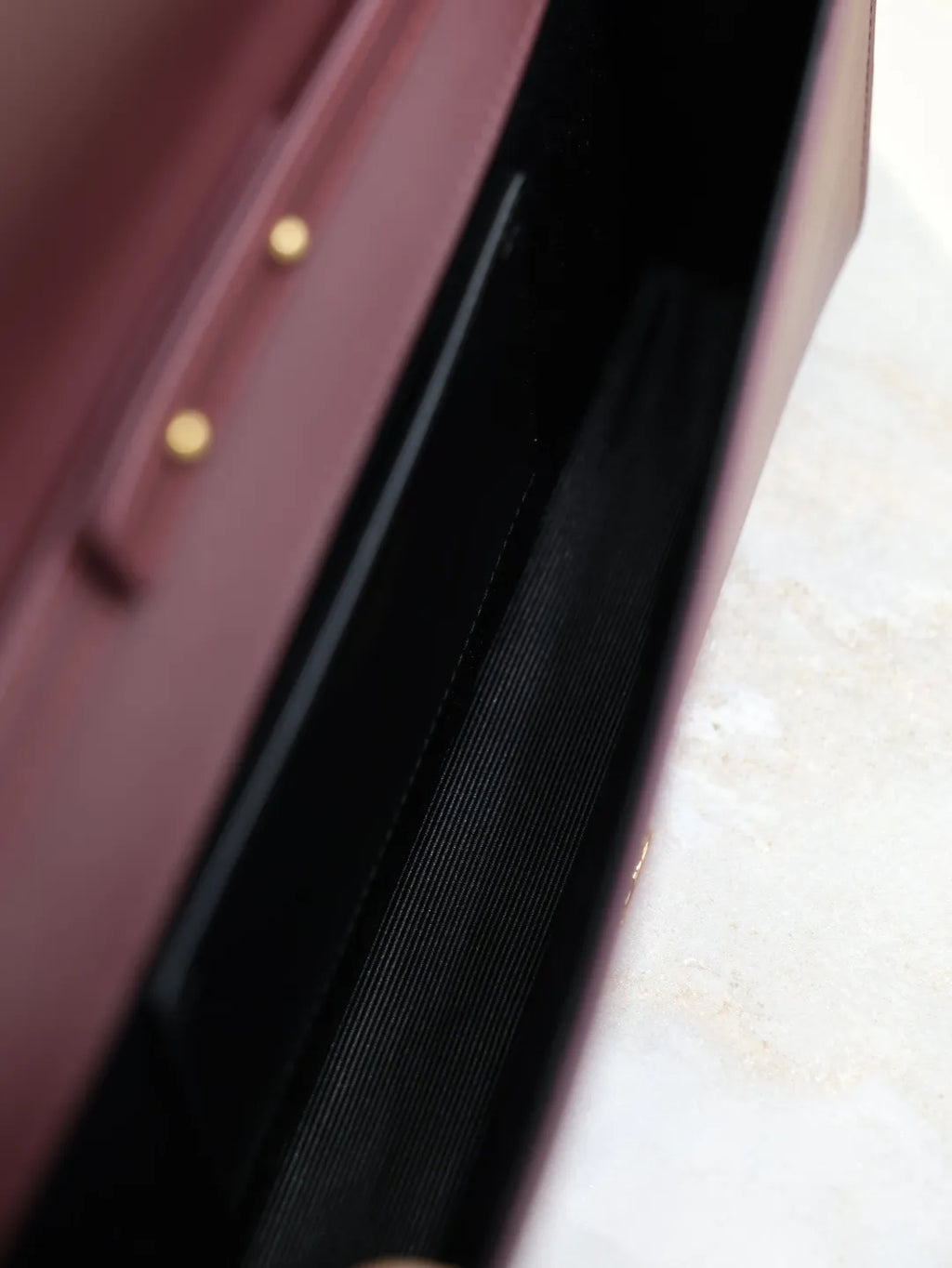 Classic Kate Leather 10.6 in Clutch Bag 306079-1