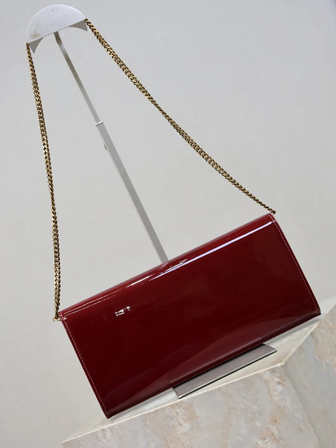Classic Kate Patent Leather 10.6 in Clutch Bag 306079-1