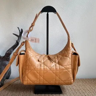 D-Dream 9.4 in Lambskin Handbag 6323 Earthy Yellow
