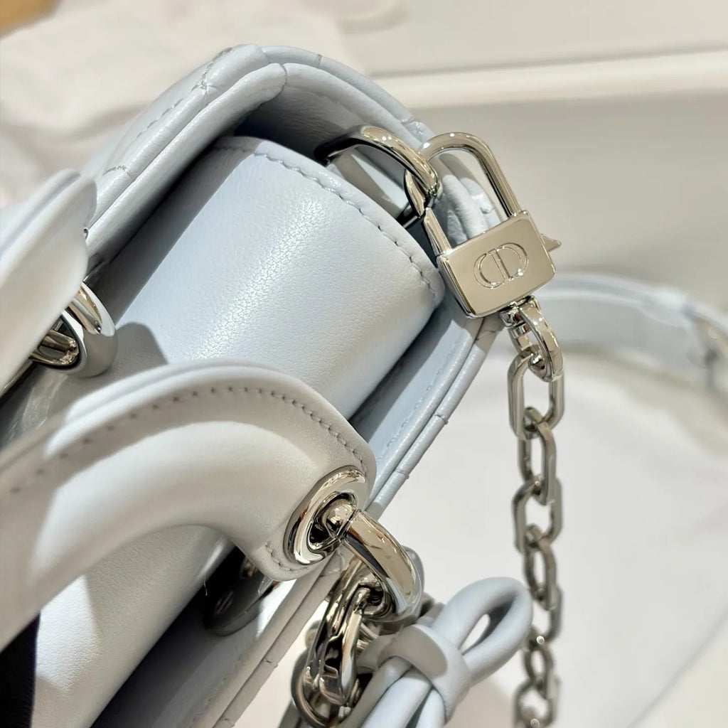 D-Joy 19 Bow Cannage Chain Shoulder Bag Glacier Blue 135355