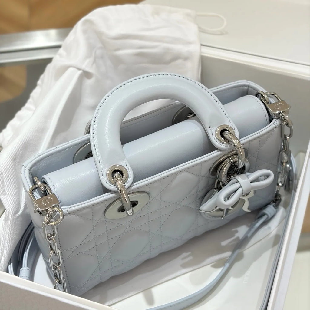 D-Joy 19 Bow Cannage Chain Shoulder Bag Glacier Blue 135355