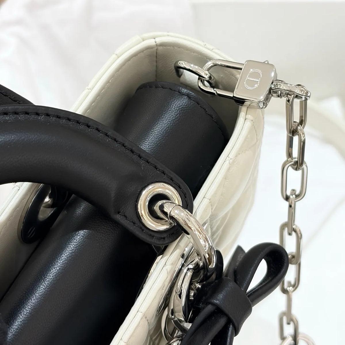 D-Joy 22 Bow Cannage Crossbody Shoulder Bag White Black